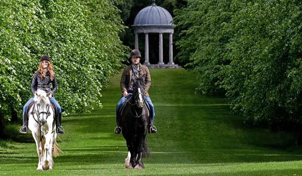 EquestrianSingles Review: Connect With People Who Love Horses as Much as You Do